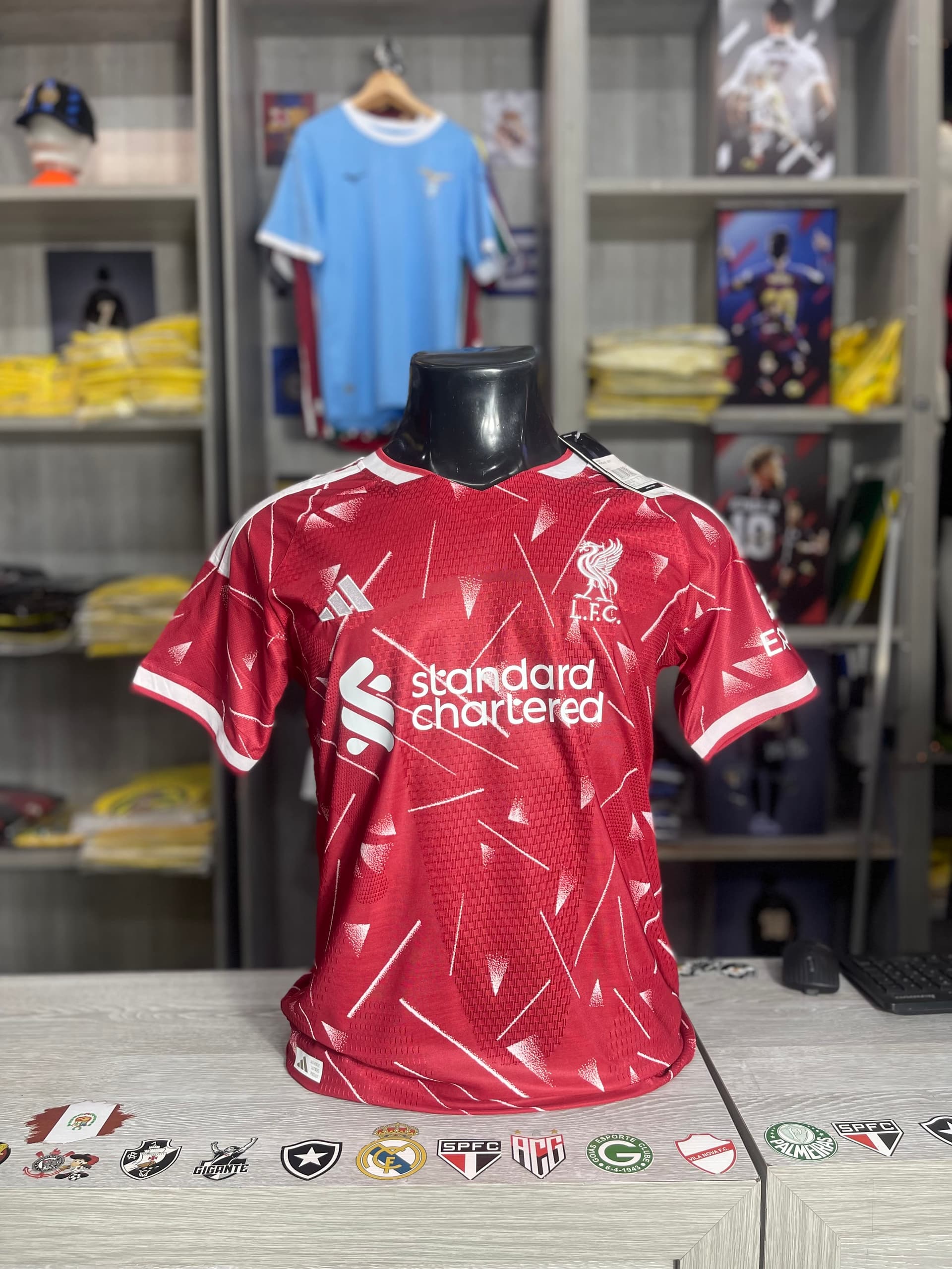 Liverpool 1 - 2026/27 — foto 1